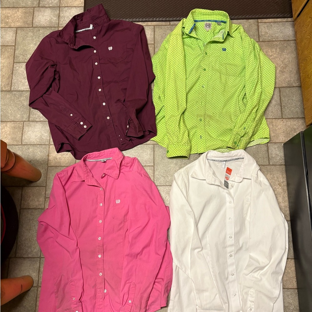 Woman’s cinch xl button down